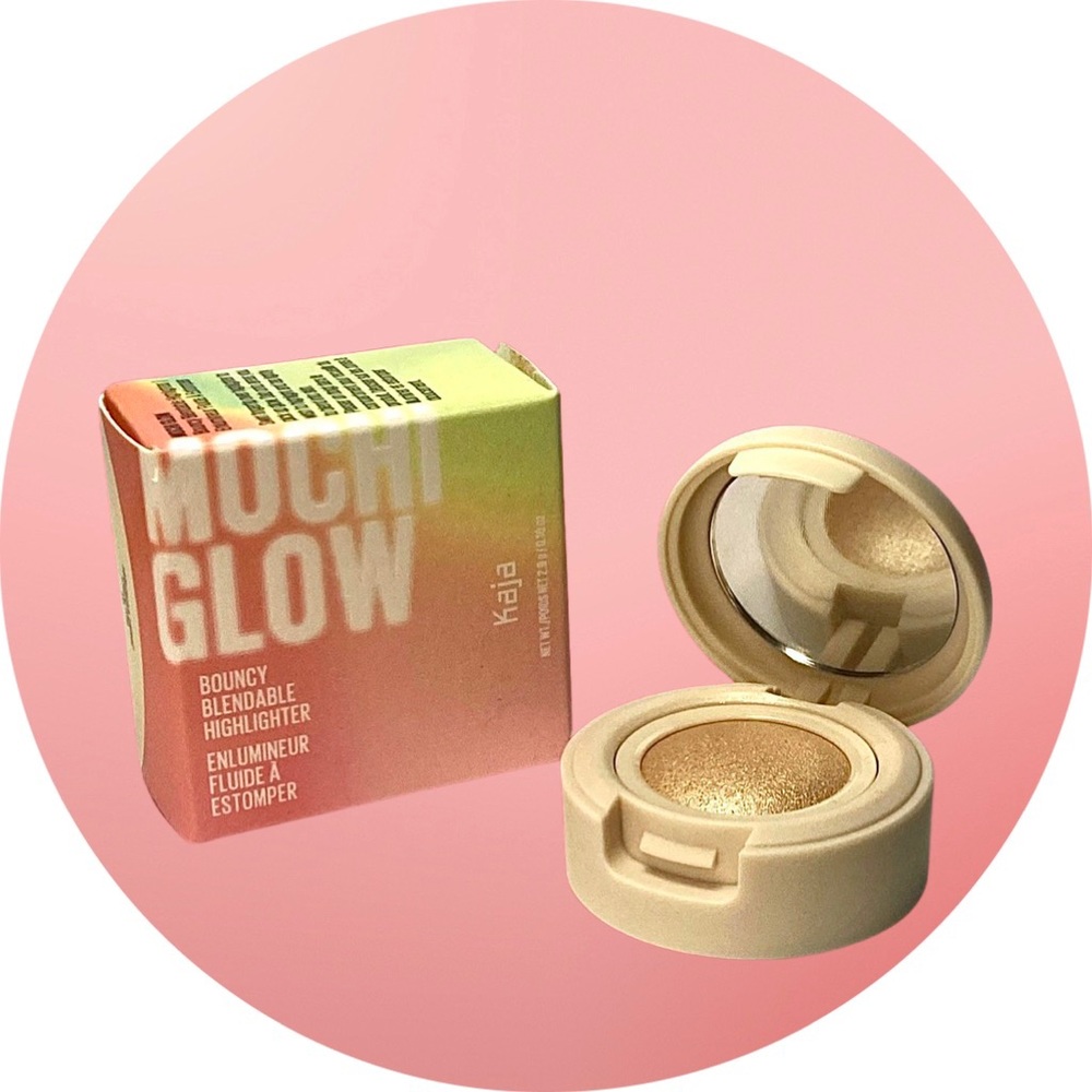 Kaja
Mochi Glow Bouncy Highlighter